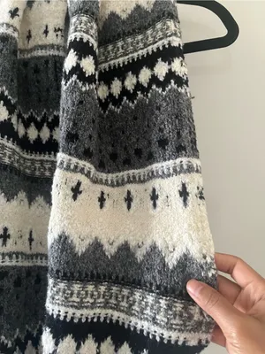 American Eagle Gray Fair Isle Infinity Scarf Womens Wool Blend Nordic Winter thumbnail 2