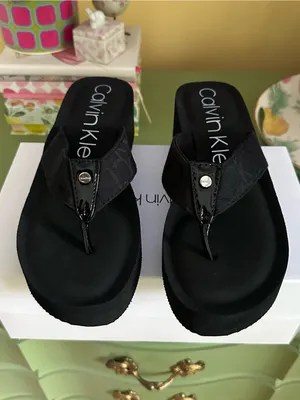 Calvin Klein Women's Mulan Logo Black Wedge Thong Slides Sandals Size 10 NIB thumbnail 2