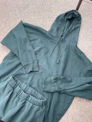 Brandy Melville dark green sweatpants and hoodie  thumbnail 3