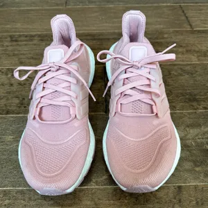 Adidas Ultraboost 22 Shoes thumbnail 4