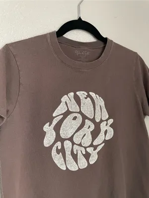 Brandy Melville John Galt New York Graphic T Shirt Tee One Size Brown thumbnail 5