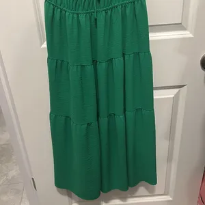 Monteau Green Smocked Tiered Midi Long Dress - Size Small thumbnail 3