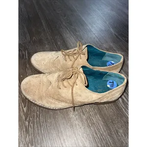 Cynthia Rowley Tan Suede Hazel Lace‎ Up Shoes Women's Size 7.5M S-88 thumbnail 3