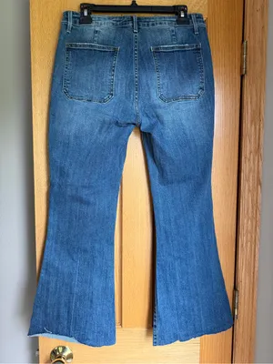 Driftwood Farrah Patch Pocket Flare Bell Bottom Jeans Raw Hem Blue Size 30 thumbnail 3