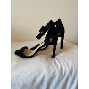 Vince Camuto Bevwyn Slingback Heel Women's SZ 8M Black Ankle Strap Open Toe thumbnail 3