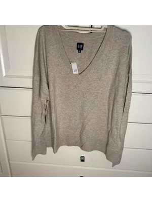 GAP Women's Light Tan V-Neck Sweater thumbnail 2