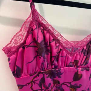 Urban Outfitters Audrey Magenta Pink Floral Lace Trim Midi‎ Slip Dress XS thumbnail 3