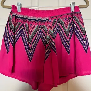 Lush Elastic Shorts thumbnail 1