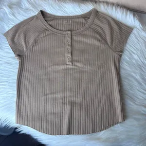 American Eagle Outfitters Ribbed Henley Top Tan Size Medium thumbnail 9