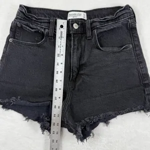 Abercrombie & Fitch 90s Relaxed Cutoff High‎ Rise Black Denim Shorts Womens 27 4 thumbnail 4