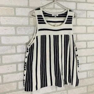 ✨ Stripe-Play Sweater Tank✨ thumbnail 6