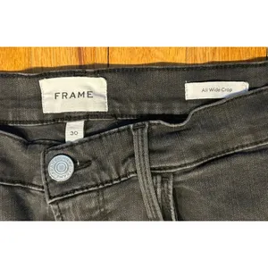 FRAME denim women’s jeans black washed frayed hem high rise Ali wide crop Sz 30 thumbnail 2