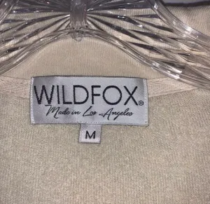 Wildfox SZ M  Prima Light Weight Pullover Excellent Cond! thumbnail 5