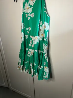Alexia Admor Molly Green Daisy Floral Halter Tiered Mini Dress thumbnail 5