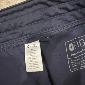 Figs small‎ blue pants thumbnail 7