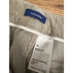 Dockers favorite fit midrise boot cut corduroy cargo 16 Tan NWT‎ Vtg Deadstock thumbnail 3