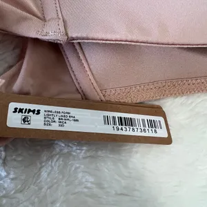 SKIMS Women's Wireless Form Lightly Lined Bra Mica Size‎ 32D BR-WRL-1889 NWT thumbnail 5