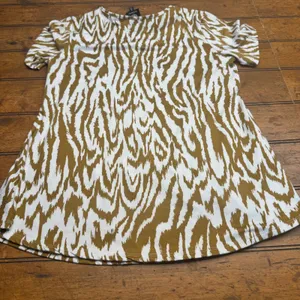 Bobeau Women's Zebra Print Off Shoulder Short Sleeve‎ Tunic Top Size Medium thumbnail 1
