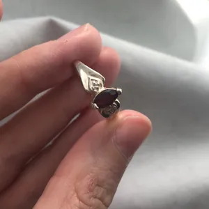 Deep Red Stone and Sterling Silver Ring size 7 thumbnail 7