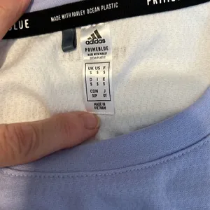 Adidas primeblue size small lavender front longer white back cap sleeves GUC thumbnail 10