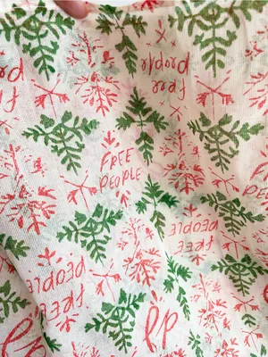 Free People Large Cloth Reusable Bag Christmas Theme Mistletoe NEW thumbnail 2