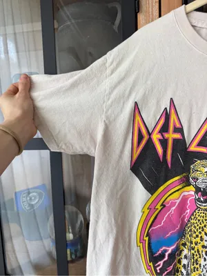 Urban Outfitters Def Leppard split dye tee tshirt band graphic crew short sleeve thumbnail 5