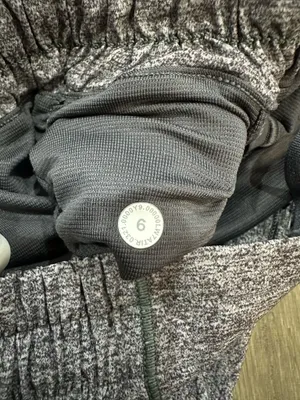 Lululemon Gray Hotty Hot Short 2.5” NWT thumbnail 5