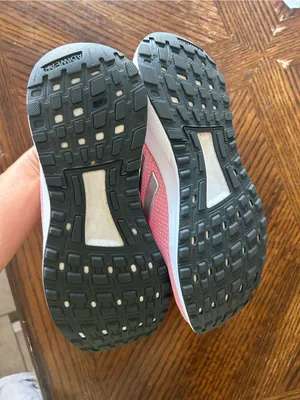 Like new adidas Women's Coral Pink Mesh Athletic Sneakers size 6 thumbnail 5