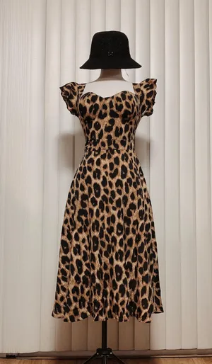 dress thumbnail 1