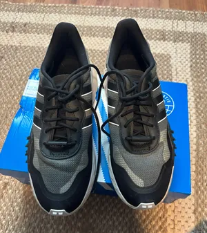 Shoes thumbnail 1