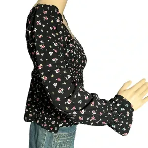 Daisy & Delilah Boho Black Floral Top Smocked Bodice Long Bell Sleeve Women’s M thumbnail 6