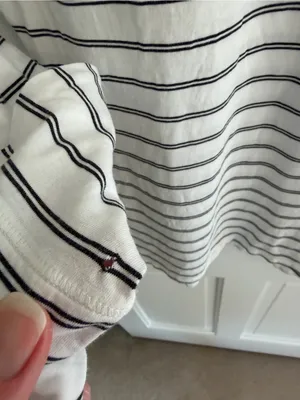 Patagonia Organic Cotton Striped‎ Long Sleeve Tee White Black Women’s Small thumbnail 7