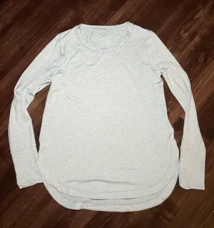 Athleta Uptempo Top Grey Size Medium thumbnail 3