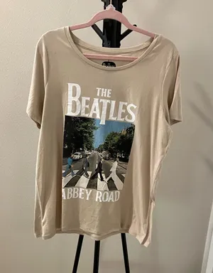 Hybrid Apparel Beatles graphic Abbey road thumbnail 1