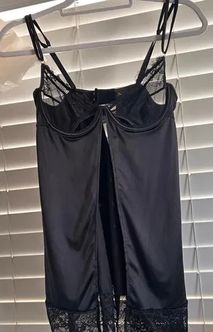 Frederick’s of Hollywood Black Satin Lace Babydoll Slip Lingerie Y2K Size Medium thumbnail 1