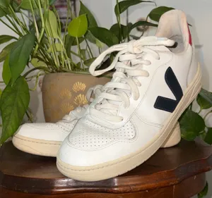 Veja woman or Men's White VEJA with Black& Red accents thumbnail 1