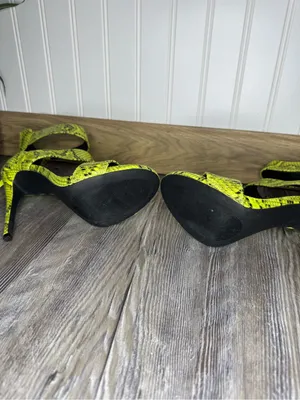 Steve Madden Mira Sandle Heels Neon Green Yellow Snake Print Ankle Strap Women 8 thumbnail 8