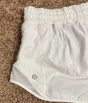 Lululemon Hotty Hot Shorts thumbnail 3