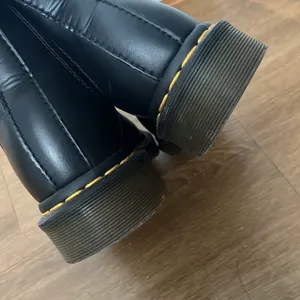 Dr Martens Vegan Felix Chelsea Doc Martens | Gently worn thumbnail 6