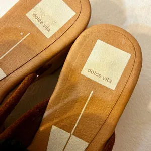 Dolce Vita Closen Slip-On Studded Clog Cognac Suede Size 7.5 thumbnail 9