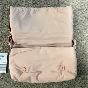 Chic Quilted Pink Crossbody Bag thumbnail 3
