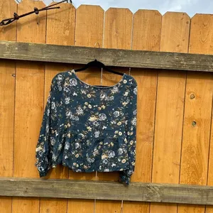 American eagle blue floral cropped babydoll top size medium‎ thumbnail 7