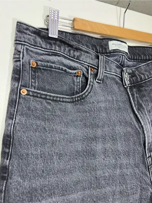 Abercrombie & fitch black/grey the 90’s relaxed Jean high rise size 14 thumbnail 5