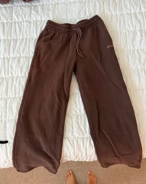 Aritzia Brown Sweatpants thumbnail 1