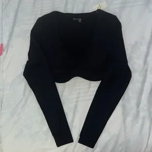 Aerie Offline Cropped Long Sleeve Top thumbnail 4