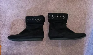 Black Boots Size 5 thumbnail 1