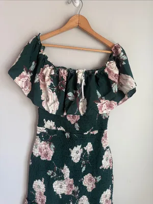 NEW Baltic Born Amalfi Smocked Maxi Dress.Dark green/ pink floral Large thumbnail 3