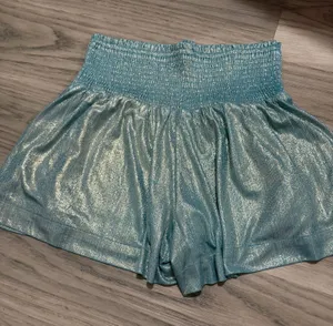 The Clothing Exchange Company Blue flowy shorts thumbnail 1