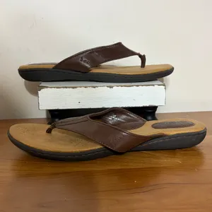 b.o.c. Born Concept Brown Floral Embossed Flip Flop Sandals Womens 9M Z10706 thumbnail 6