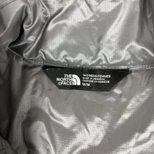 The North Face ThermoBall Puffer Vest Womens Medium Gray Quilted Zip Insulated thumbnail 4